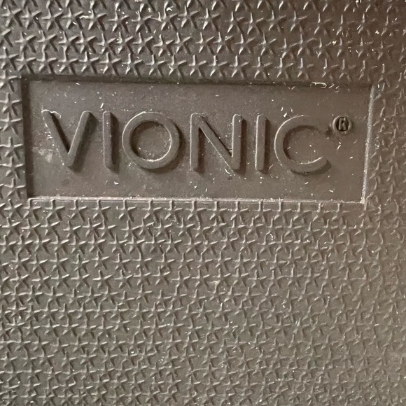 Vionic Leila Azalea Suede Ruffled Criss Cross Slides. Size 6 1/2. - Picture 8 of 12